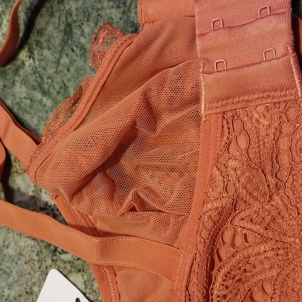 LIVELY Unlined Lace Bra - Picture 9 of 15